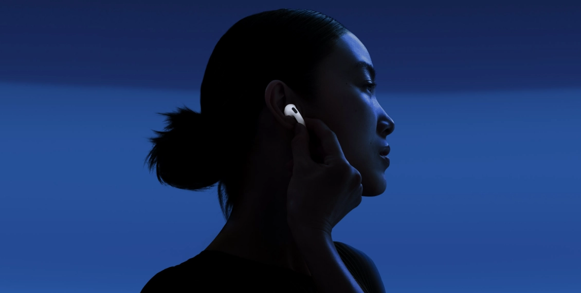 Беспроводные наушники Apple AirPods 5 with Wireless Charging белый  - 1