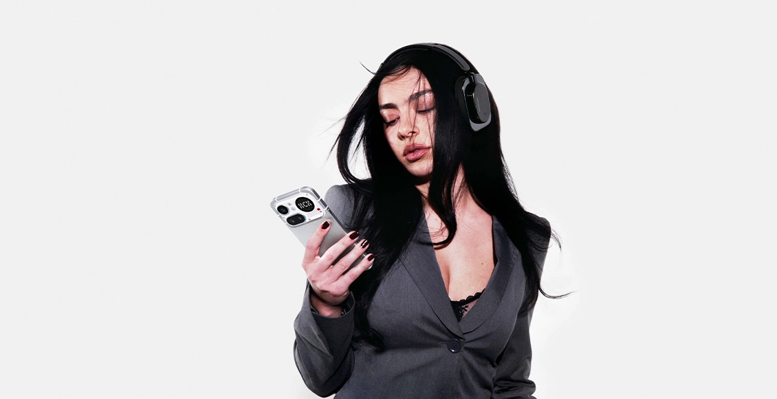 Смартфон Nothing Phone (4a) Pro 12/256 ГБ чёрный (2sim + eSim)  - 1