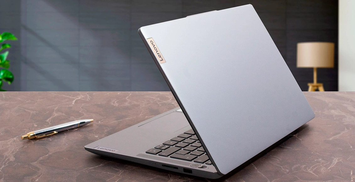 Ноутбук Lenovo IdeaPad Slim 3 Core i3 1315U Intel UHD Graphics 8 ГБ, 512 ГБ SSD (82X700D6RK), серый  - 1