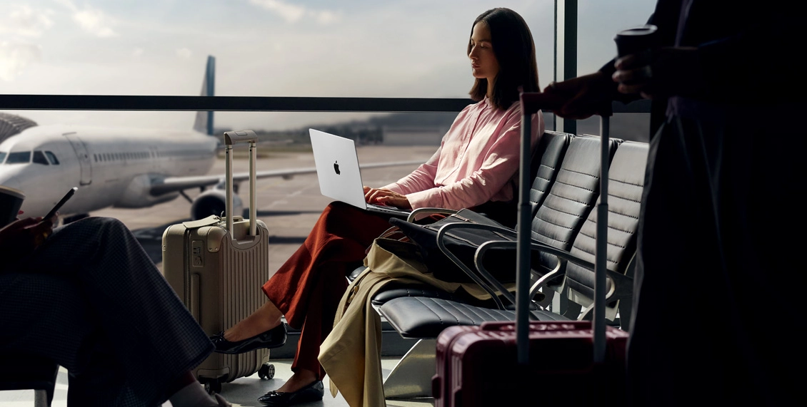 Ноутбук Apple Macbook Pro 16" (2026) M5 Pro 24 ГБ, 1 ТБ SSD (MGE44), серебристый Ноутбук Apple Macbook Pro 16" (2026) M5 Pro 24 ГБ, 1 ТБ SSD (MGE44), серебристый - 1