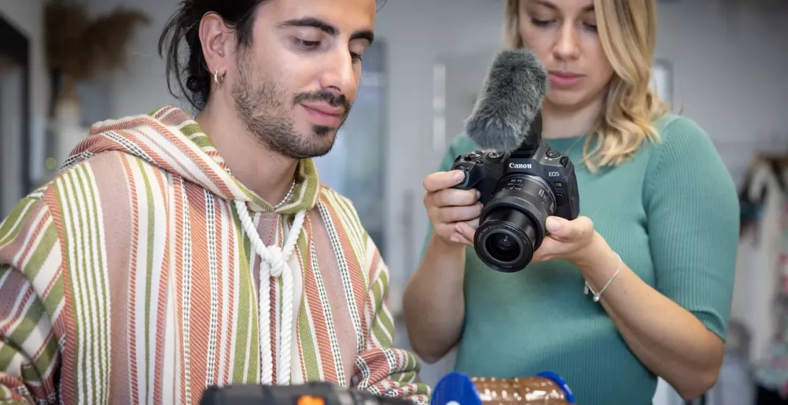 Фотоаппарат Canon EOS R8 Kit RF 24-50mm f/4.5-6.3 IS STM чёрный - 2