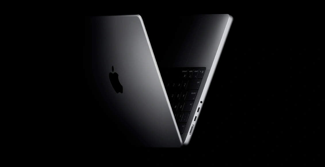 Ноутбук Apple Macbook Pro 14" (2025) M5 16 ГБ, 512 ГБ SSD (MDE44), серебристый  - 1