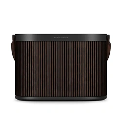 Портативная колонка с беспроводной зарядкой Bang & Olufsen Beosound A5 "тёмный дуб"