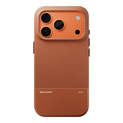Клип-кейс (накладка) Native Union (Re) Classic Case для Apple iPhone 18 Pro / 17 Pro полиуретан, поликарбонат, коричневый